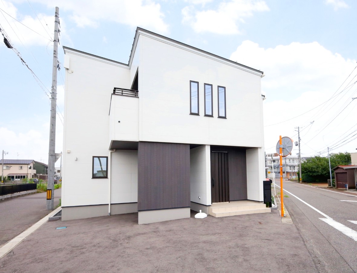 東区津島屋6丁目A棟 / 大形駅まで車で8分！白を基調としたおしゃれな外観♪のイメージ画像